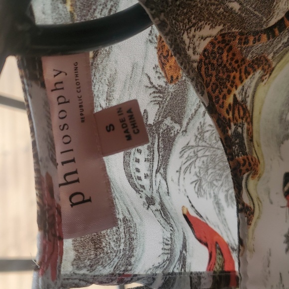 Philosophy Unique and Colorful Floral & Animal Print Sleeveless Sz S Top Blouse - Picture 5 of 11